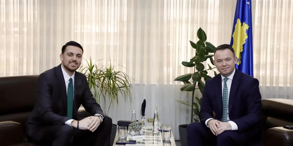 Osmani uron Pavarësinë e Kosovës